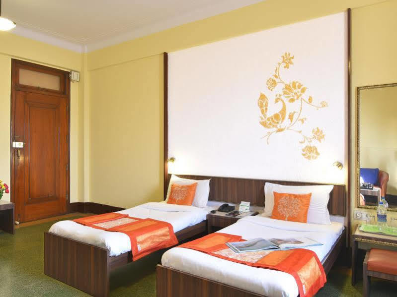 Sea Green Hotel Bombay Exterior foto